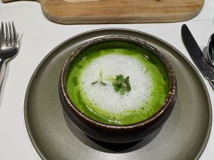 Velouté von Spinat & Federkohl